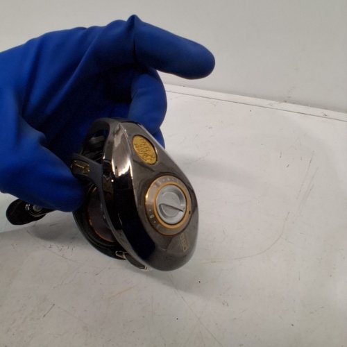 JOHNNY MORRIS® SIGNATURE SERIES BAITCAST REEL - 6.8:1 GEAR RATIO- LEFT RETRIVE - (MODEL: JSG10HA) image 5
