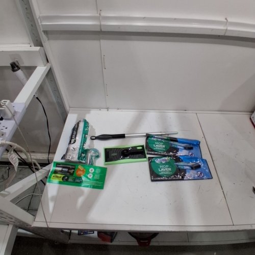 SWIFFER 2-IN-1 SWEEP AND MOP DELUXE MULTI SURFACE MOPPING AND SWEEPING KIT- GREEN/BLACK image 2