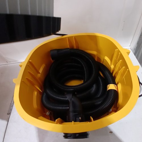 DEWALT HEPA DUST EXTRACTOR WITH AUTOMATIC FILTER CLEANING - 8GAL/5FT HOSE - BLACK/YELLOW (MODEL: DWV010) image 4