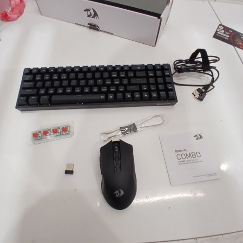 REDRAGON M693 WIRELESS RGB BACKLIT 75% GAMING KEYBOARD & MOUSE COMBO - 7200 DPI - BLACK (MODEL: S136) image 3