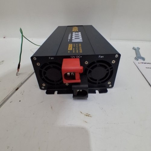 MWXNE POWER INVERTER WITH LCD DISPLAY & 4 AC OUTLETS - 3000W - BLUE image 4