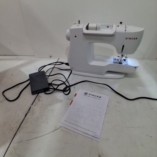 SINGER SIMPLE SEWING MACHINE - 108 STITCH APPLICATION - WHITE (MODEL: 3337) image 3