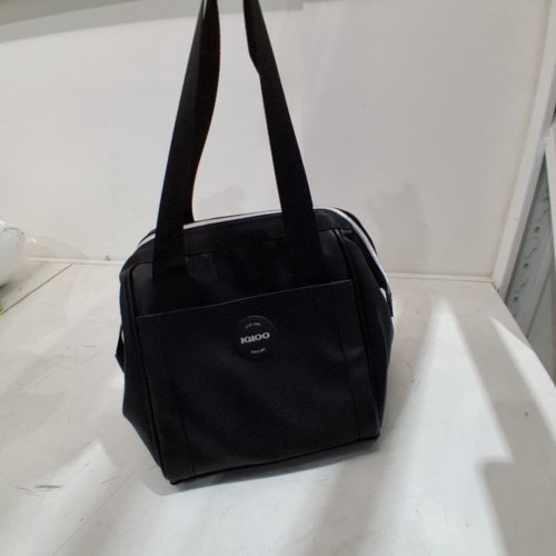 IGLOO LUXE COOLER/LUNCH BAG - 9 CANS MAX CAPACITY - BLACK/SILVER (MODEL: 2014223) image 2