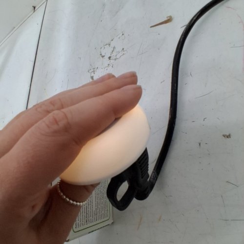4PK DUSK-TO-DAWN SENSOR LED NIGHT LIGHT 100 V-240 V, 50HZ, 0.5W - WARM (STYLE: 608) image 4