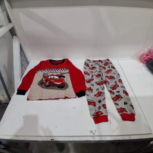 2PC CARS PRINT KIDS PAJAMA SET - 130CM / SIZE 7/8 - RED, GRAY AND BLACK image 2