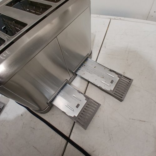 CUISINART 4-SLICE DUAL SIDE TOUCH SCREEN TOASTER - 6 SETTING - SILVER/STAINLESS STEEL (MODEL: 2691346) image 6