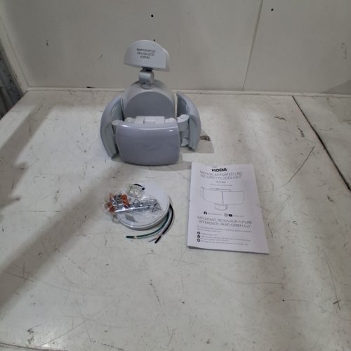 KODA MOTION-ACTIVATED LED SECURITY FLOOD LIGHT - 4800LM 5000K- WHITE (MODEL: 1938035/LM030878) image 2