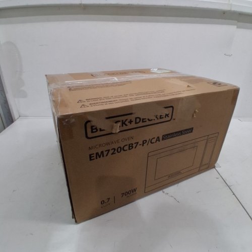 BLACK AND DECKER STAINLESS STEEL MICROWAVE - 700W - 0.7 CUFT - BLACK/SILVER (MODEL: EM720CB7-P/CA) image 7