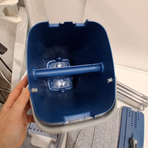 FLAT MOP BUCKET SYSTEM WITH MICOFIBER PADS - BLUE image 3