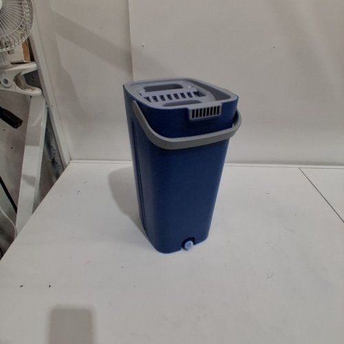 FLAT MOP BUCKET SYSTEM WITH MICOFIBER PADS - BLUE image 5