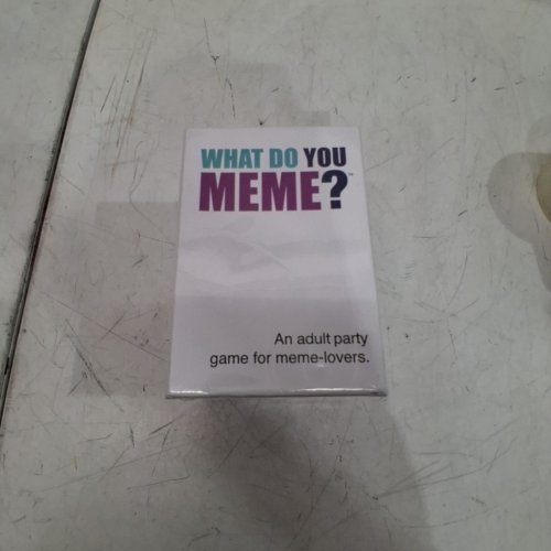 WHAT DO YOU MEME CORE GAME NEW EDITION INCLUDING GIFS - AGE 17+ - 3+ PLAYERS image 2