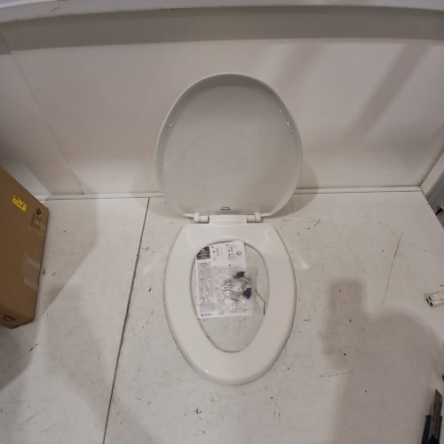 BEMIS SLOW CLOSE EASY CLEAN TOILET SEAT - ELONGATED 18.5" - WHITE - ( MODEL: 7300SLEC 000 ) image 2
