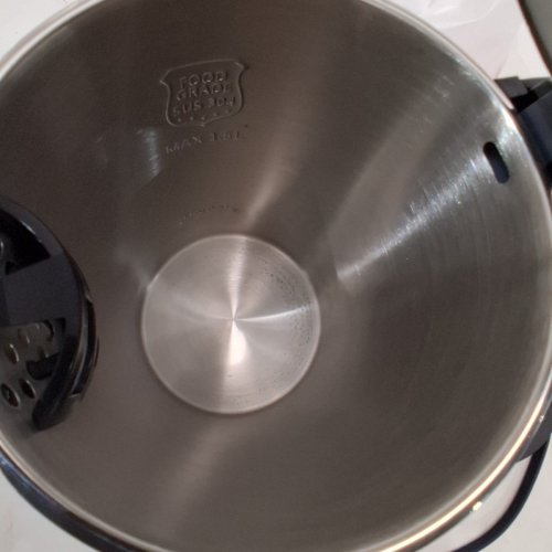 COMFEE ELECTRIC DOUBLE WALL STAINLESS STEEL INTERIOR KETTLE - 1.5L - 1500W - BLACK (MODEL: CKT001) image 4