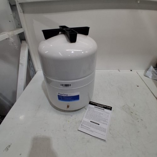 APEC WATER SYSTEMS RESIDENTIAL PRE-PRESSURIZED STORAGE TANKS - 5.5GAL - WHITE (MODEL: T55M) image 2