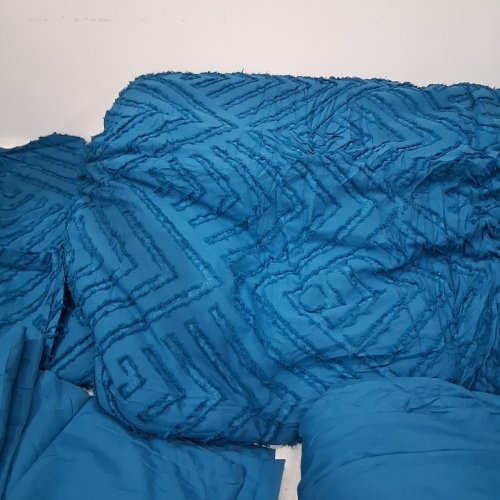 6PC ANDENCY COMFORTER BED SET - COMFORTOR, FITTED SHEET, TOP SHEET, 2 PILLOWCASES & 2 DECORATIVE SHAM CASES - QUEEN - TEAL image 7