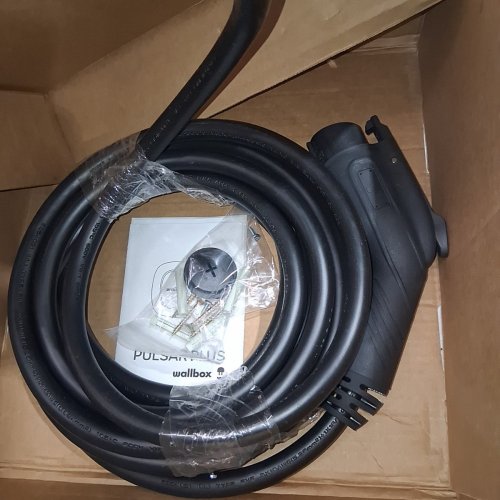 WALLBOX CHARGER PULSAR PLUS CONNECTOR - 40A - 25FT HOSE - BLACK image 5