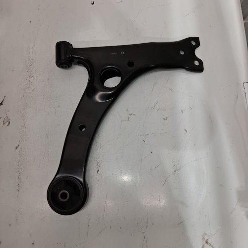 FRONT RIGHT LOWER CONTROL ARM FOR 2004-2008 TOYOTA PRIUS - BLACK image 2