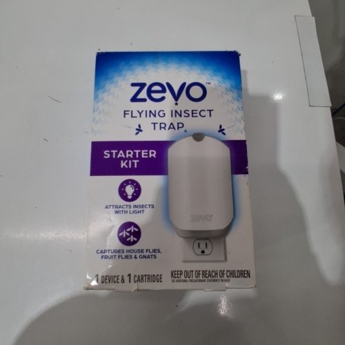 ZEVO PLUG-IN FLYING INSECT TRAP -WHITE image 4