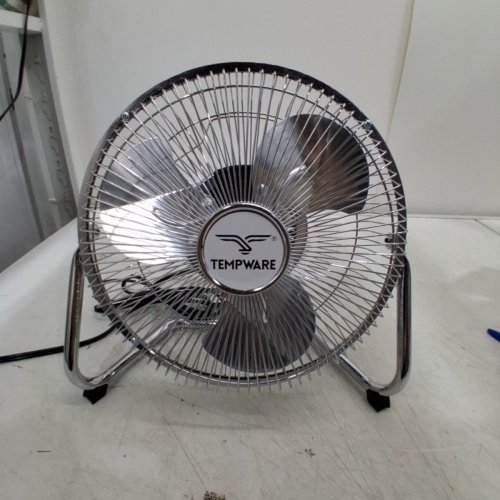 TEMPWARE 3-SPEED METAL FLOOR FAN WITH UPGRADED AIRFLOW - 9" - SILVER (MODEL: CFHV9CP-EC) image 3