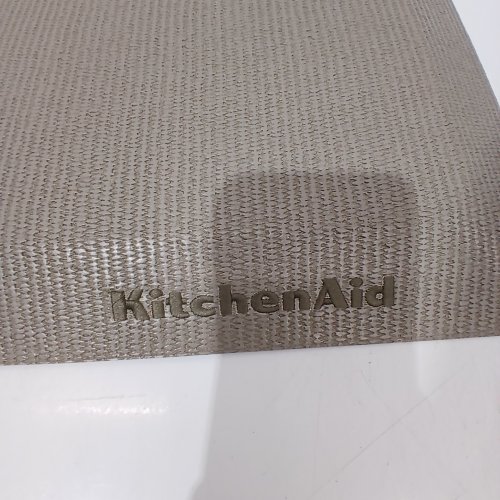 KITCHENAID GOURMET SERIES KITCHEN COMFORT CUSHIONED MAT - 20" X 39" - MILSHAKE TAN / BLACK (MODEL: 2796321) image 3