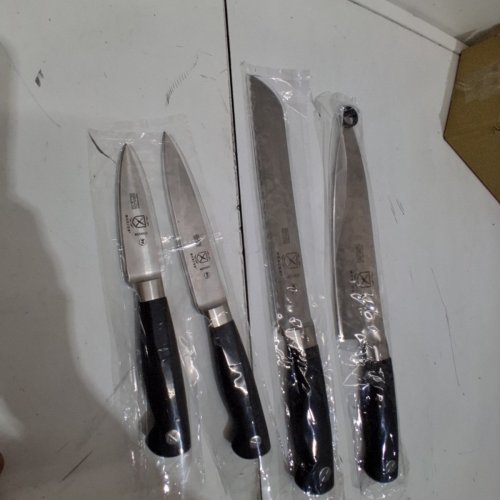 4PC MERCER GENESIS KNIFE SET - 8" BREAD KNIFE/ 3.5" FORGED PAIRING KNIFE/8" SHORT BOLSTER CHEF KNIFE/ 5" FORGED UTILITY KNIFE- BLACK / STAINLESS STEEL (MODEL: M20104) image 4