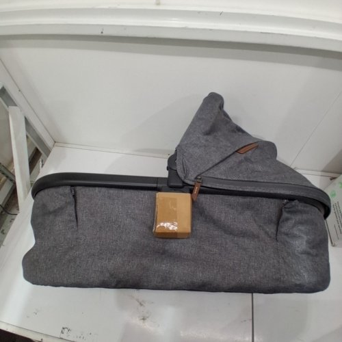 UPPABABY BASSINET V3 - COMPATIBLE WITH VISTA, CRUZ, RIDGE STROLLERS - 20LBS MAX - GREYSON - (MODEL: 0903-BAS-NA-GRY) image 3