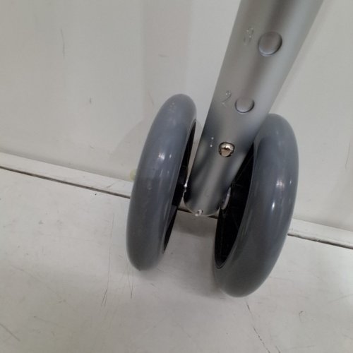 MEDLINE BARIATRIC 2-BUTTON FLODING WALKER - 500LBS MAX - SILVER (MODEL: MDS86410XWW) image 4