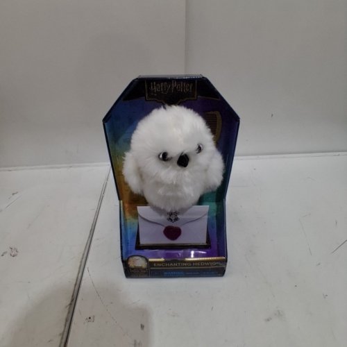 WIZARDING WORLD HARRY POTTER ENCHANTING HEDWIG INTERACTIVE OWL WITH HOGWARTS ENVELOPE - 15+ SOUNDS - WHITE/BROWN (MODEL: 6061829) image 2
