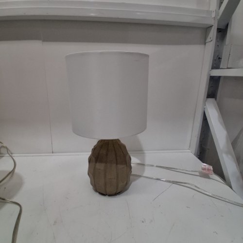 HAMPTON BAY DRIFTWOOD TABLE LAMP WITH WHITE FABRIC SHADE - 15.5" - WHITE WASH image 3