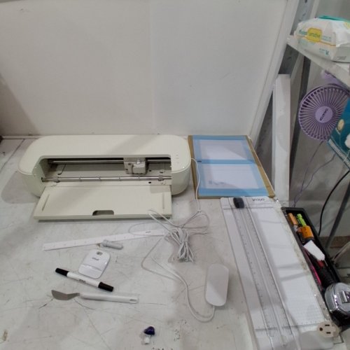 CRICUT EXPLORE 5 CUTTING MACHINE - BEIGE (MODEL: CXPL204C) image 3
