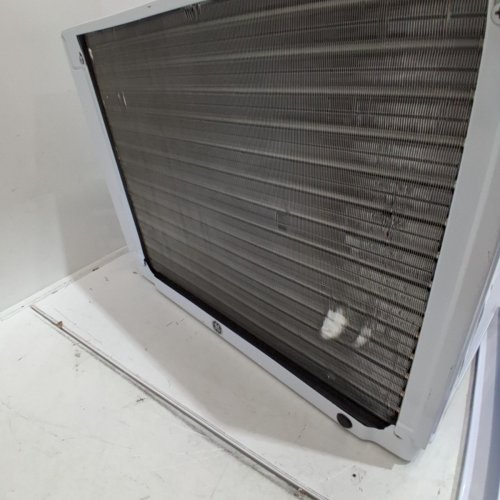 GE APPLIANCES ELECTRONIC WINDOW AIR CONDITIONER - 5,000 BTU - 150SQ.FT - WHITE (MODEL: AWAS05BWFC) image 5