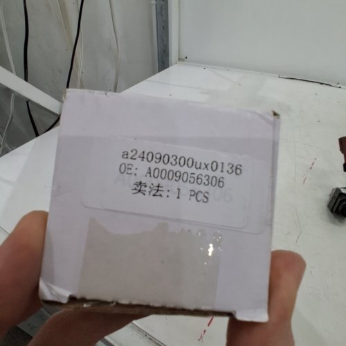 AUTOMOTIVE CAR REVERSING CAMERA FOR SELECT MERCEDES BENZ MODELS - BLACK image 2