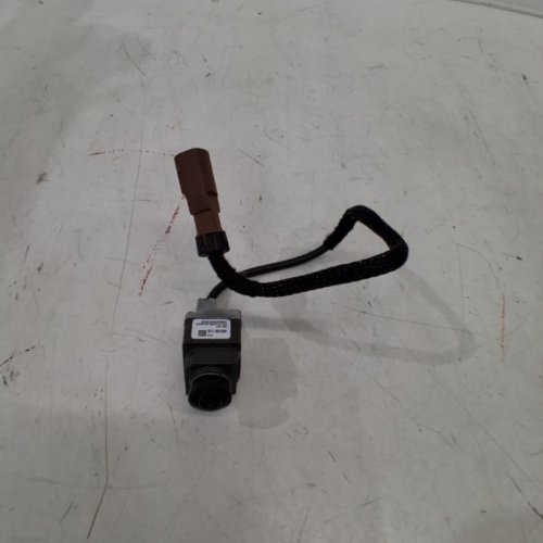 AUTOMOTIVE CAR REVERSING CAMERA FOR SELECT MERCEDES BENZ MODELS - BLACK image 3