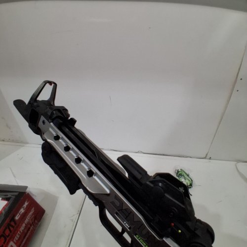 BARNETT WILDCAT CRX LIGHTWEIGHT TATICAL RECURVE CROSSBOW WITH RED/GREEN 3 DOT SCOPE, QUICK DETACH QUIVER & 2 HEADHUNTER BOLTS - 280 FPS - 66LBS - BLACK/RED (MODEL: BAR78232) image 3