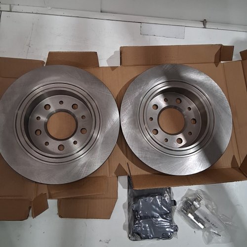 TRANSIT AUTO REAR DISC BRAKE ROTORS/SEMI-METALLIC PADS KIT FOR SELECT MODELS - (MODEL: 8-581999) image 3
