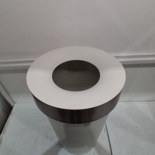 UMBRA VENTO OPEN TOP TRASH CAN - 30" - 16.5 GAL/62L - SAND/NICKEL (MODEL: 1013048-1313-REM) image 3