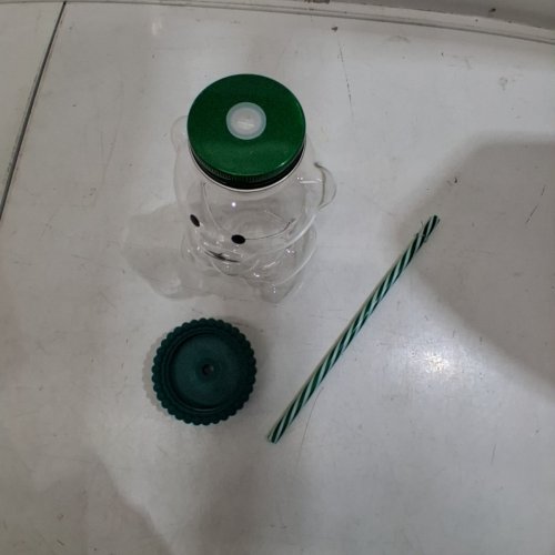BEAR-SHAPED TUMBLER WITH STRAW - 20 OZ - CLEAR / GREEN image 3