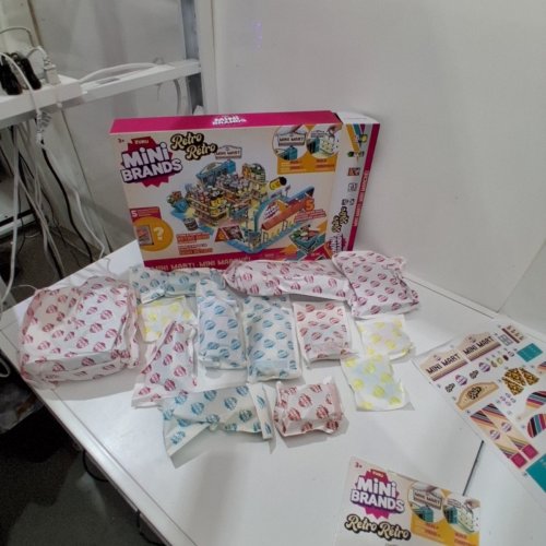 ZURU MINI BRANDS RETRO MINI MART COLLECTIBLE PLAYSET - YELLOW/TURQUOISE (MODEL: 77764) image 2