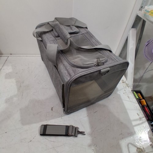 SOFT-SIDED FOLDABLE SHOULDER PET CARRIER WITH FUZZY INSERT - 18" X 12" - GRAY image 4