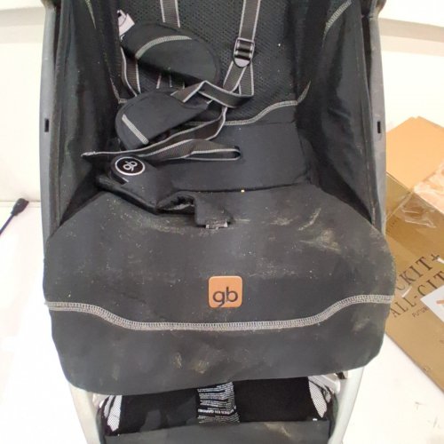 GB POCKIT+ ALL-CITY AIRPLANE CARRY-ON COMPLIANT STROLLER - 2-IN-1 - VELVET BLACK (MODEL: 619000533) image 3