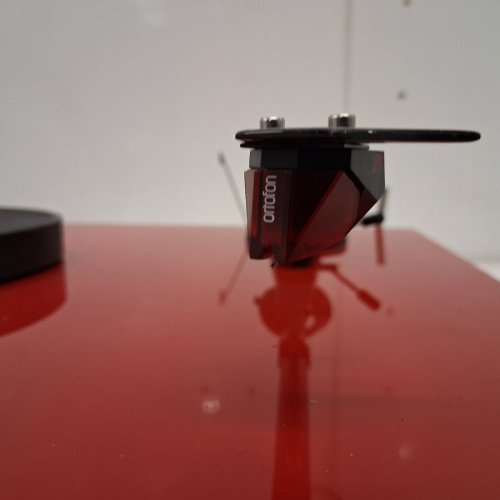 PRO-JECT DEBUT CARBON EVO - AUDIOPHILE TURNTABLE WITH CARBON FIBER TONEARM - ELECTRONIC SPEED SELECTION WITH PRE MOUNTED ORTOFON PHONO CARTRIDGE - RED (MODEL: 096106) image 7