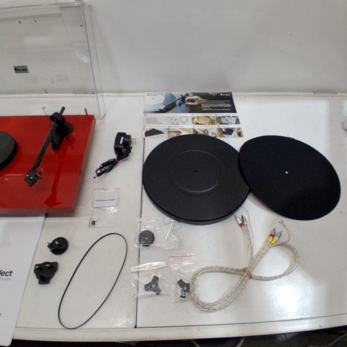 PRO-JECT DEBUT CARBON EVO - AUDIOPHILE TURNTABLE WITH CARBON FIBER TONEARM - ELECTRONIC SPEED SELECTION WITH PRE MOUNTED ORTOFON PHONO CARTRIDGE - RED (MODEL: 096106) image 15