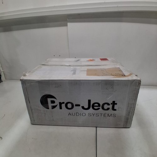 PRO-JECT DEBUT CARBON EVO - AUDIOPHILE TURNTABLE WITH CARBON FIBER TONEARM - ELECTRONIC SPEED SELECTION WITH PRE MOUNTED ORTOFON PHONO CARTRIDGE - RED (MODEL: 096106) image 16