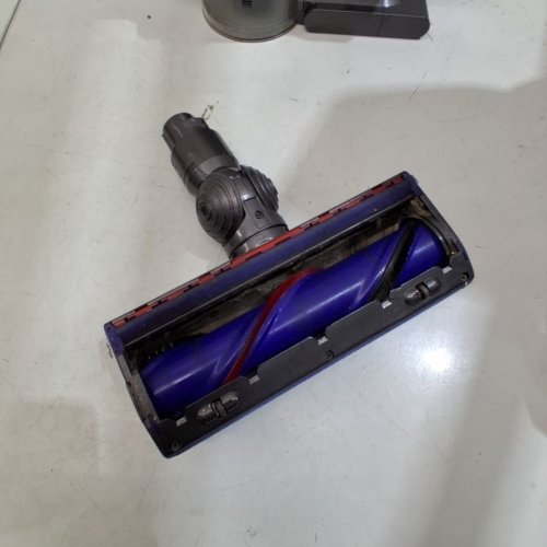 DYSON V8 RECHARGABLE HANDHELD STICK VACCUM - GREY/PURPLE (MODEL: SV25) image 8