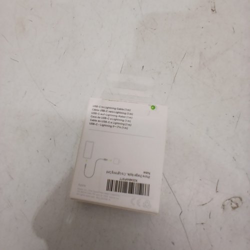 APPLE USB-C TO LIGHTNING CABLE - 1M image 3