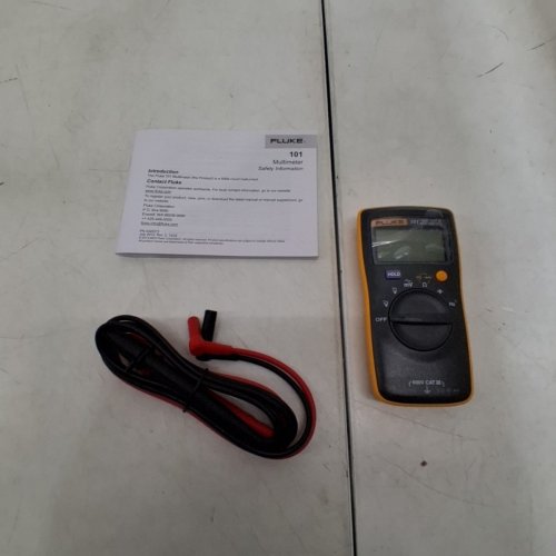 FLUKE CAT III CURRENT HANDHELD DIGITAL MULTIMETER - 600V AC/DC (MODEL: 107) image 3