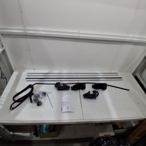 AMAZON BASICS CROSS RAIL ROOF RACK, SPANS BETWEEN RAISED SIDE RAILS WITH GAP - 56" - SILVER BLACK image 2