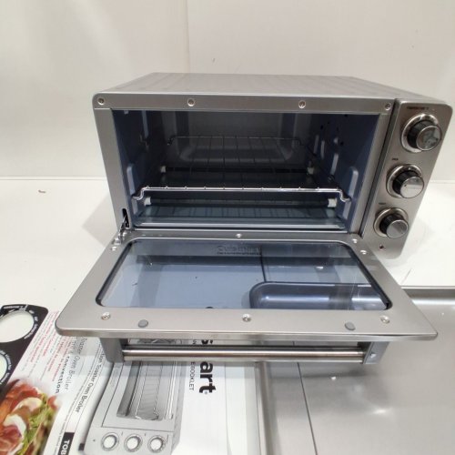 CUISINART MULTI-FUNCTION CONVECTION TOASTER OVEN - STAINLESS STEEL (MODEL: TOB-60N2) image 4