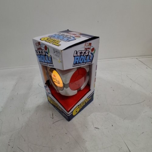 SPIN MASTER GAMES BEAT THE PARENTS LET'S ROLL ELECTRONIC GAME - 2-6 PLAYERS AGES 5+ image 3