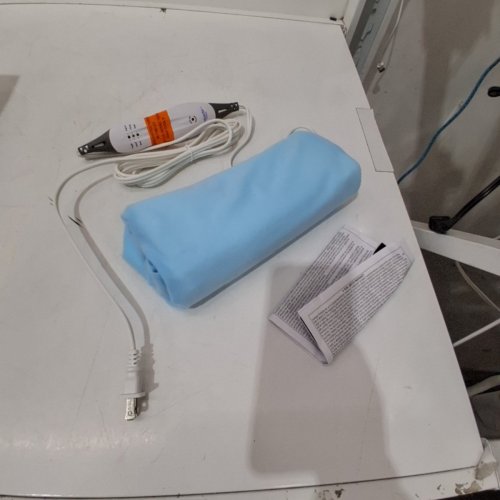 EQUATE HEALTH STANDARD HEATING PAD WITH ARTHRITIC CONTROLLER - 12" X 15" - BLUE image 4